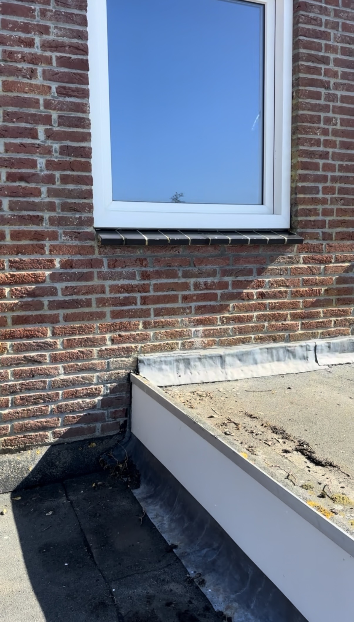 Schoon glas na glasbewassing